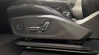 Photo 87 Audi Q3  e-hybrid 272 ch S tronic 6