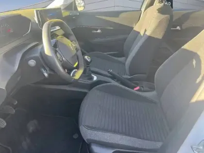 Photo 8 Peugeot 208  PureTech 100 S&S BVM6