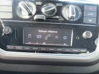 Photo 51 Volkswagen Up  1.0 65 BlueMotion Technology BVM5