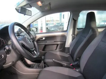 Photo 39 Volkswagen Up  1.0 65 BlueMotion Technology BVM5