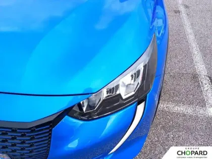 Photo 21 Peugeot 208  Electrique 50 kWh 136ch