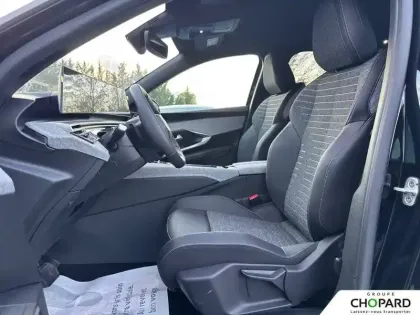 Photo 31 Peugeot 3008  Electrique 210 ch 73 kWh