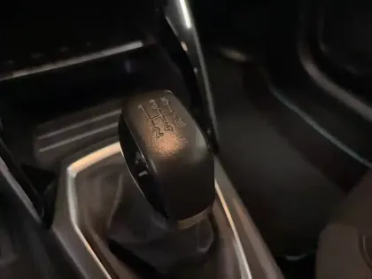 Photo 11 Peugeot 208  PureTech 75 S&S BVM5