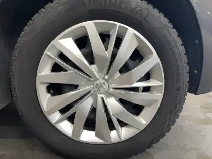 Photo 17 Peugeot 208  PureTech 75 S&S BVM5