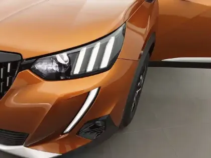 Photo 15 Peugeot 2008  PureTech 130 S&S EAT8