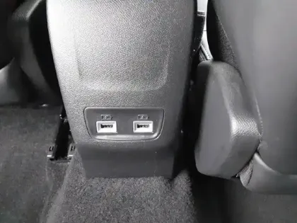 Photo 17 Peugeot 2008  PureTech 130 S&S EAT8