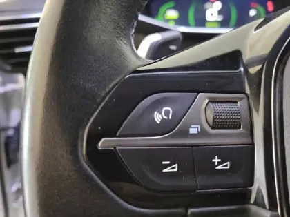 Photo 28 Peugeot 2008  PureTech 130 S&S EAT8