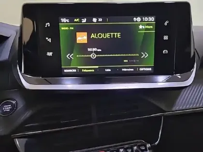 Photo 19 Peugeot 2008  PureTech 130 S&S EAT8