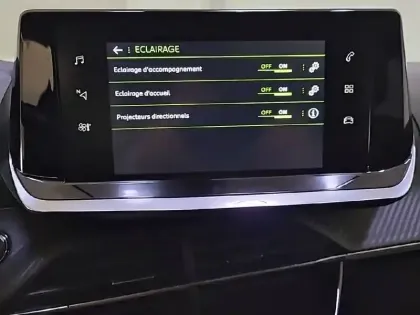 Photo 23 Peugeot 2008  PureTech 130 S&S EAT8