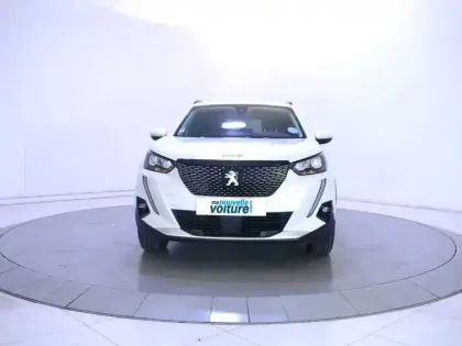 Photo 1 Peugeot 2008  PureTech 130 S&S EAT8