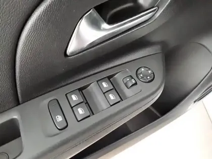 Photo 22 Opel Corsa  Electrique 136 ch & Batterie 50 kWh