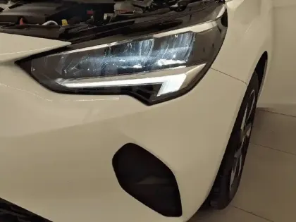 Photo 15 Opel Corsa  Electrique 136 ch & Batterie 50 kWh