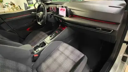 Photo 30 Volkswagen Golf  1.4 Hybrid Rechargeable OPF 245 DSG6