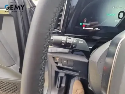 Photo 16 Renault Espace  E-Tech full hybrid 200 GSR2