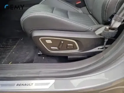 Photo 12 Renault Espace  E-Tech full hybrid 200 GSR2