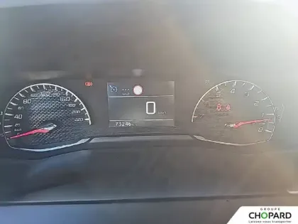 Photo 16 Peugeot 208  PureTech 75 S&S BVM5