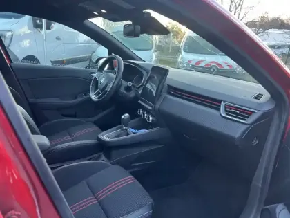 Photo 16 Renault Clio  E-Tech 140