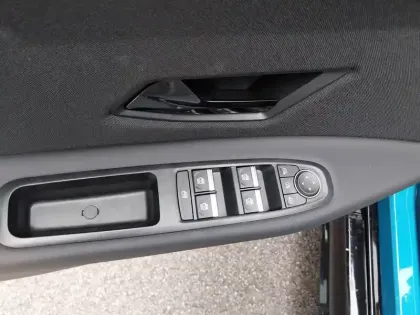 Photo 39 Nissan Micra Electrique 52kWh 150ch