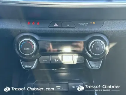 Photo 12 Kia Stonic  1.0 T-GDi 100 ch BVM6 Active