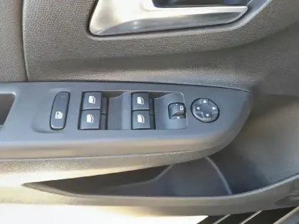 Photo 19 Opel Corsa  1.2 Turbo 100 ch BVM6 Elegance