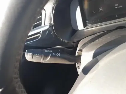 Photo 16 Opel Corsa  1.2 Turbo 100 ch BVM6 Elegance