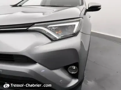 Photo 13 Toyota Rav4  Hybride 218 ch 2WD Dynamic