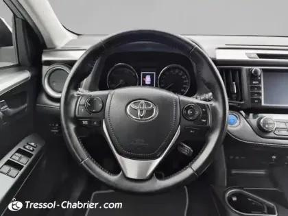 Photo 11 Toyota Rav4  Hybride 218 ch 2WD Dynamic
