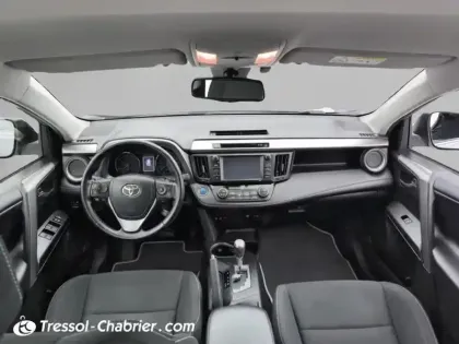Photo 9 Toyota Rav4  Hybride 218 ch 2WD Dynamic