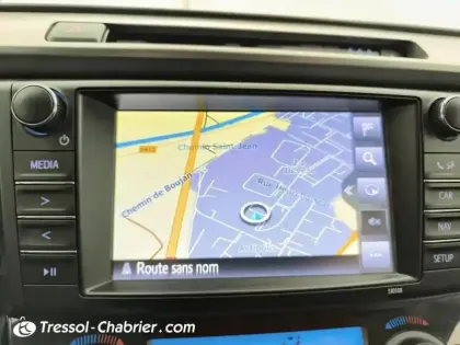 Photo 10 Toyota Rav4  Hybride 218 ch 2WD Dynamic