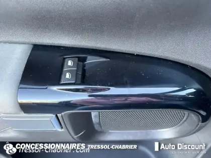 Photo 19 Citroën C4 Cactus  BlueHDi 120 S&S EAT6 Origins