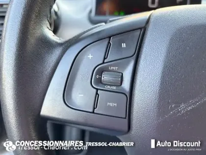 Photo 18 Citroën C4 Cactus  BlueHDi 120 S&S EAT6 Origins