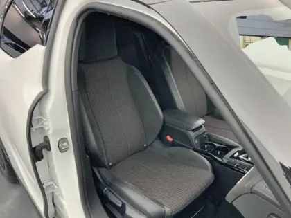 Photo 8 DS DS 3 DS3 Crossback BlueHDi 130 EAT8 Performance Line