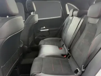 Photo 12 Mercedes Classe B 200 AMG Line Edition Full Led Toit Ouvrant Apple