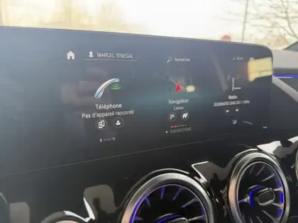 Photo 24 Mercedes Classe B 200 AMG Line Edition Full Led Toit Ouvrant Apple