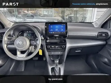 Photo 2 Toyota Yaris 116h Dynamic MY22