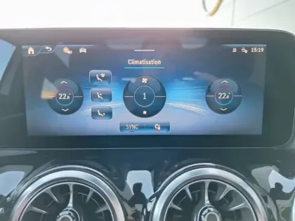 Photo 32 Mercedes Classe B 200 d AMG Line 2470