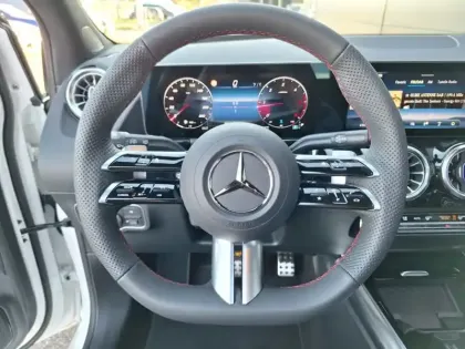 Photo 16 Mercedes Classe B 200 d AMG Line 2470