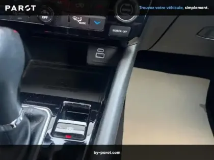 Photo 16 Jeep Compass 1.5 Turbo T4 130ch MHEV Limited 4x2 BVR7