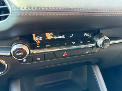 Photo 18 Mazda 3 2.0 e-SKYACTIV-X M-Hybrid 186ch Exclusive Line BVA 2025