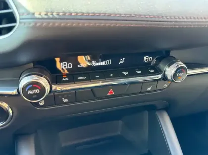 Photo 4 Mazda 3 2.0 e-SKYACTIV-X M-Hybrid 186ch Exclusive Line BVA 2025