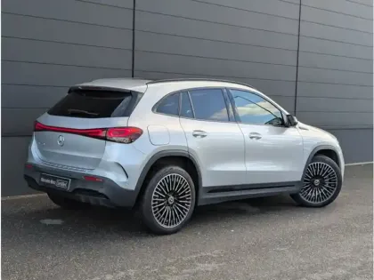 Photo 4 Mercedes EQA 250 AMG LINE TO SIEGES CHAUFFANTS DISTRONIC CAMERA