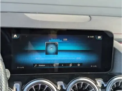 Photo 29 Mercedes EQA 250 AMG LINE TO SIEGES CHAUFFANTS DISTRONIC CAMERA