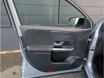 Photo 14 Mercedes EQA 250 AMG LINE TO SIEGES CHAUFFANTS DISTRONIC CAMERA