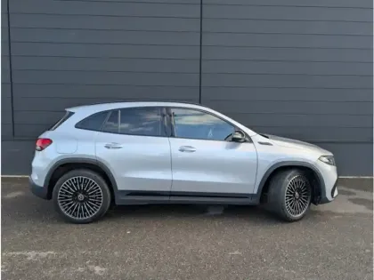 Photo 5 Mercedes EQA 250 AMG LINE TO SIEGES CHAUFFANTS DISTRONIC CAMERA