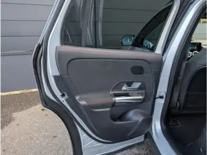 Photo 15 Mercedes EQA 250 AMG LINE TO SIEGES CHAUFFANTS DISTRONIC CAMERA