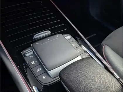 Photo 23 Mercedes EQA 250 AMG LINE TO SIEGES CHAUFFANTS DISTRONIC CAMERA