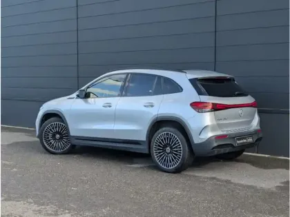 Photo 2 Mercedes EQA 250 AMG LINE TO SIEGES CHAUFFANTS DISTRONIC CAMERA