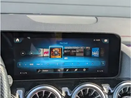 Photo 28 Mercedes EQA 250 AMG LINE TO SIEGES CHAUFFANTS DISTRONIC CAMERA