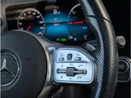 Photo 12 Mercedes EQA 250 AMG LINE TO SIEGES CHAUFFANTS DISTRONIC CAMERA