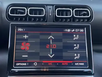 Photo 8 Citroën C3 Aircross PureTech 130 S&amp;S EAT6 Shine Pack